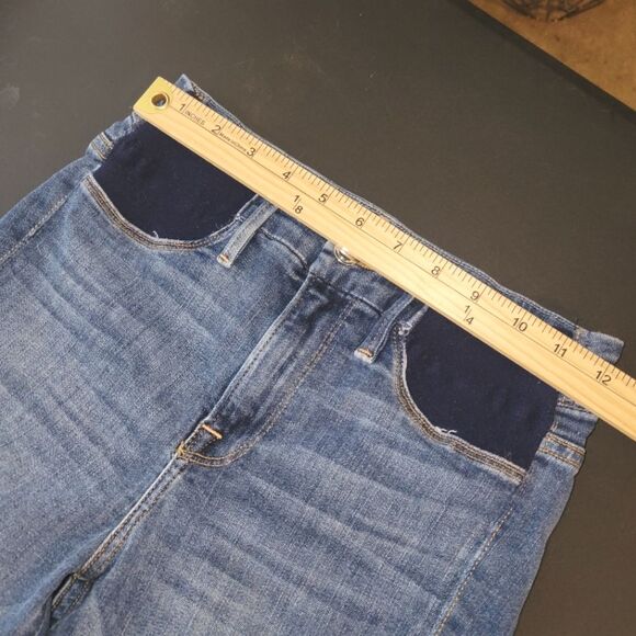 Good American Maternity Good Legs Bermuda Jean Shorts 0 25 - Picture 5 of 8